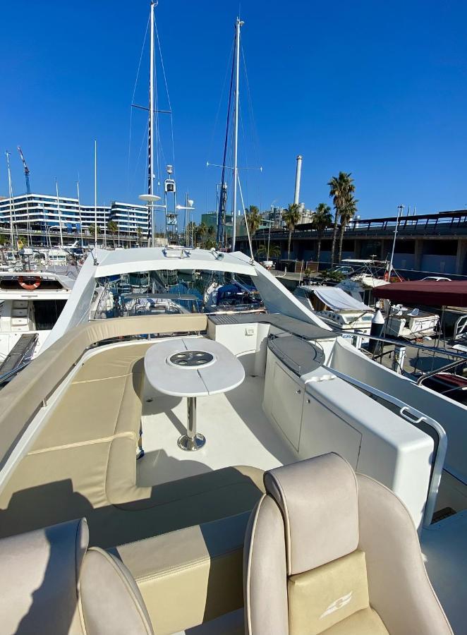Yacht In Barcelona Hotel Sant Adria de Besos Exterior photo