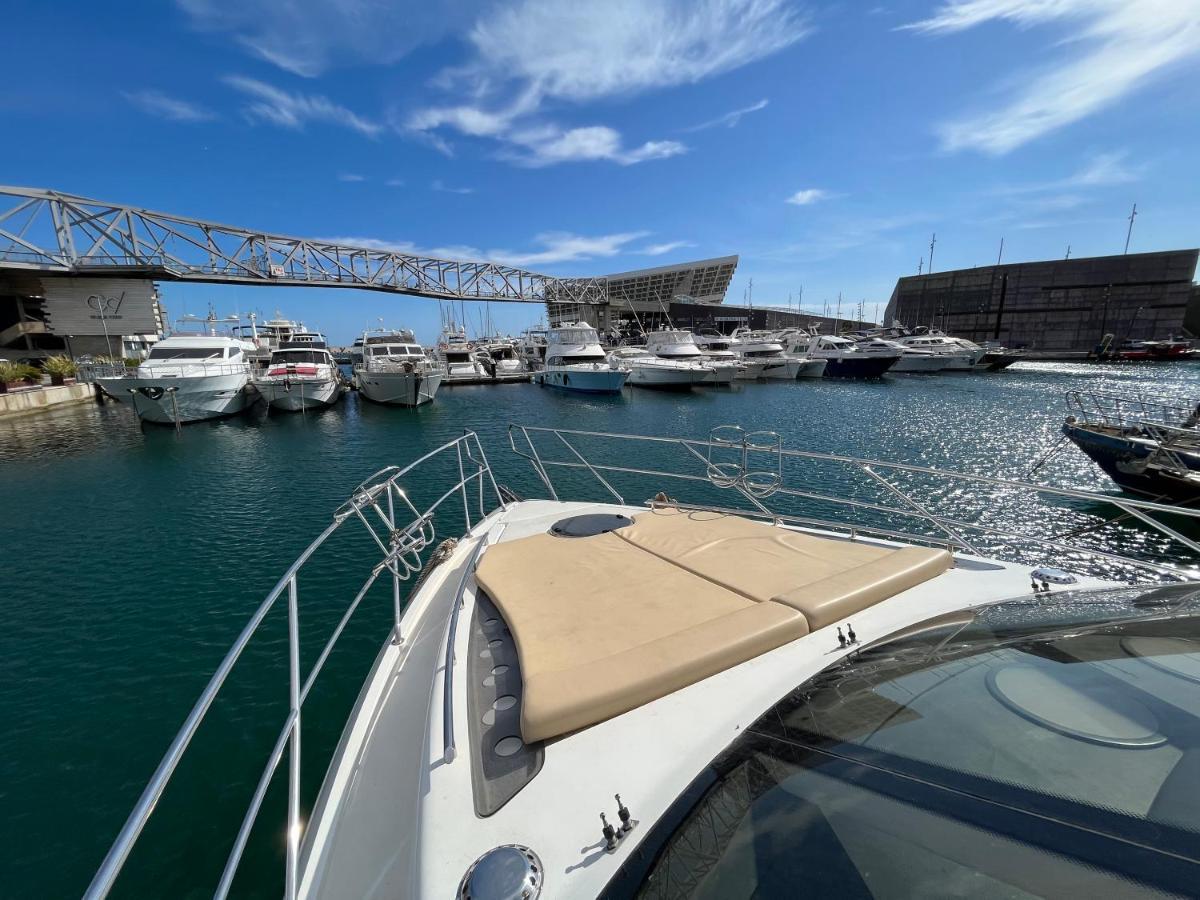 Yacht In Barcelona Hotel Sant Adria de Besos Exterior photo